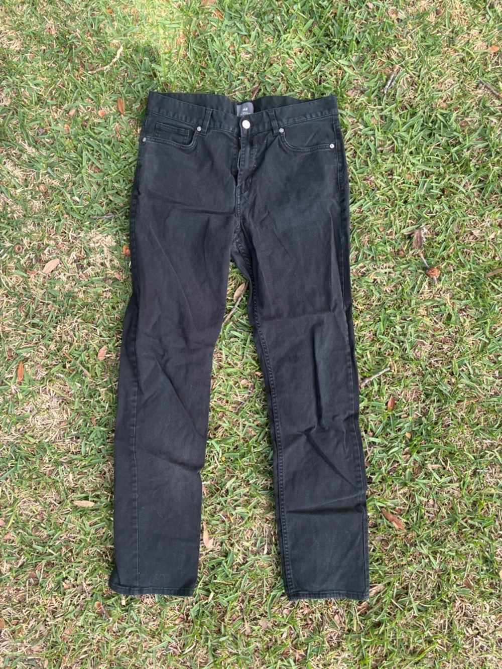 H&M Men’s Slim Straight Jeans — Black